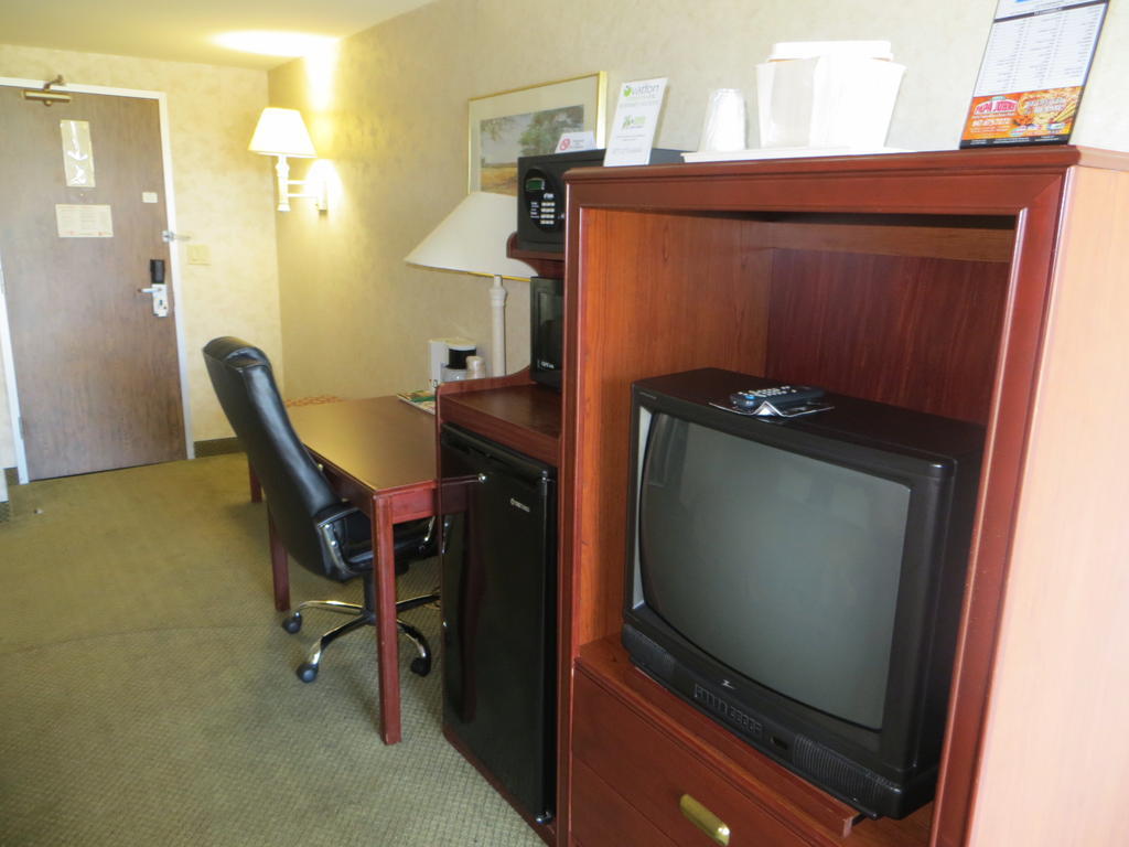 Rodeway Inn Skokie Эванстон Номер фото